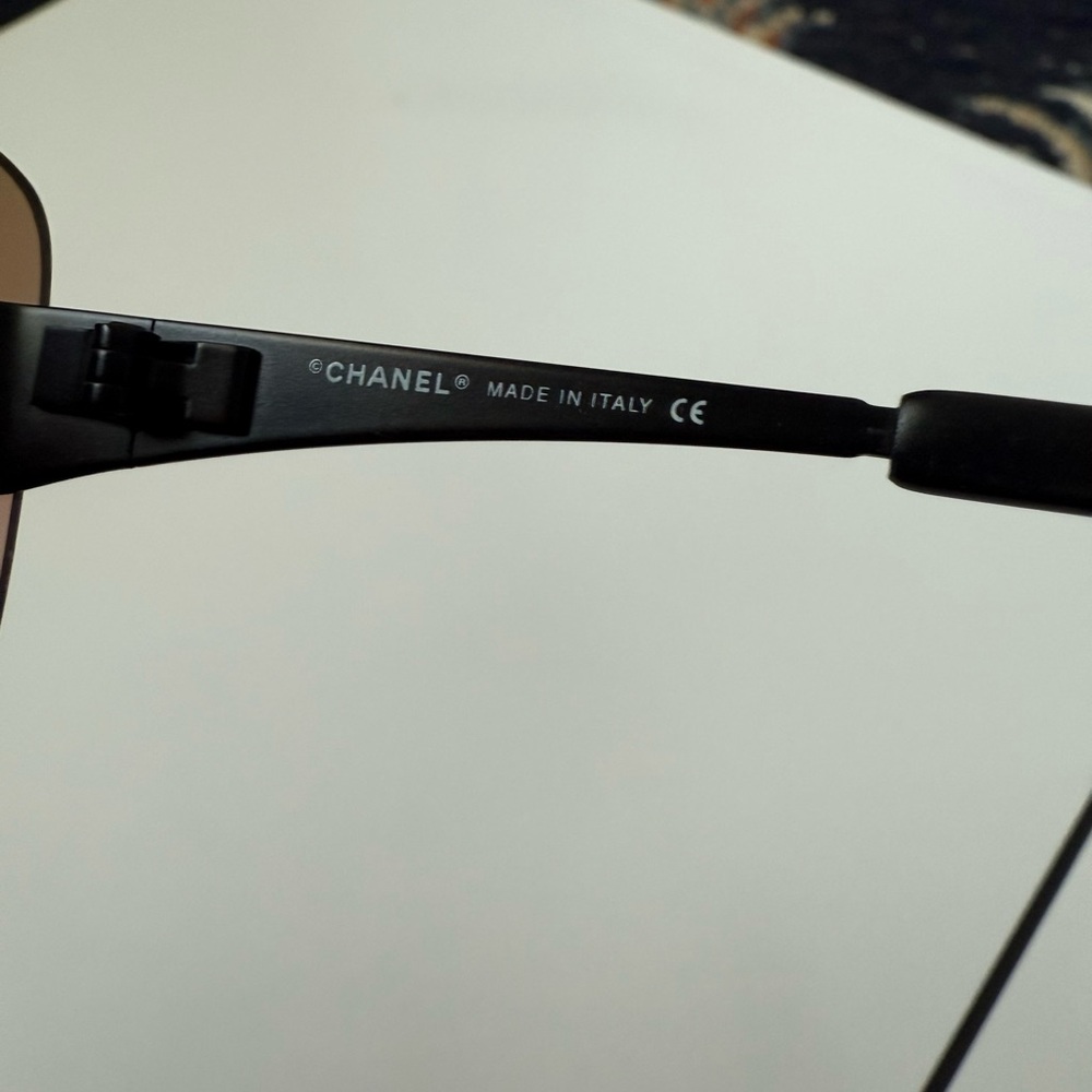 CHANEL Brown Gradient Rimless Sunglasses (RARE) - Picture 8 of 9